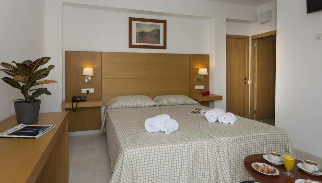 Elegance Playa Arenal II Albergue El Arenal  Exterior foto